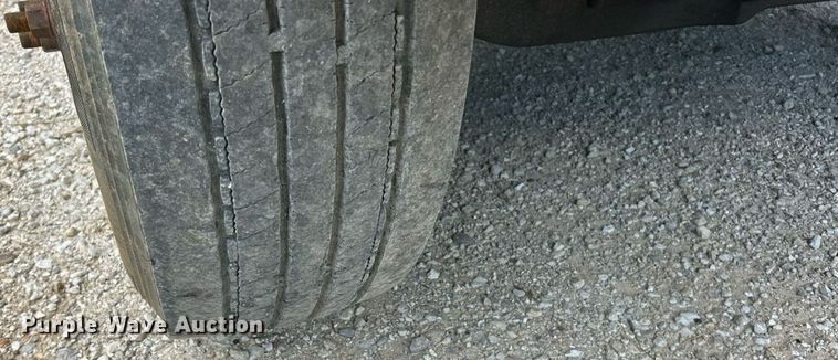 image for item EK8349 1998 Ford LT8501 dump truck