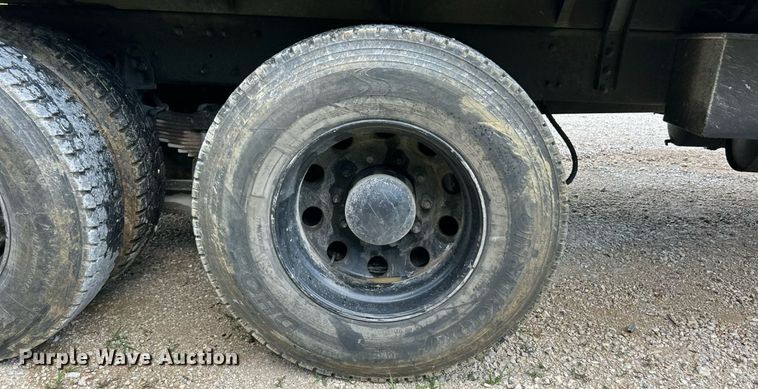 image for item EK8349 1998 Ford LT8501 dump truck