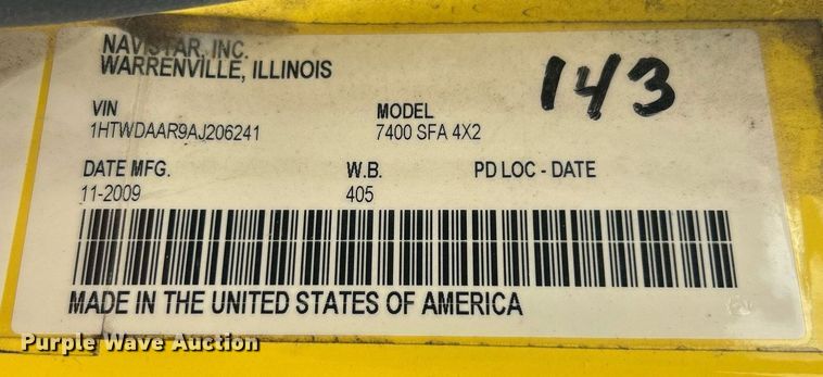 image for item EK8351 2010 International 7400  spreader truck