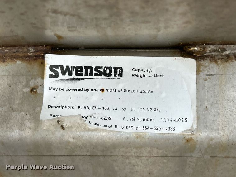 image for item EK8352 2005 International 4300 spreader truck