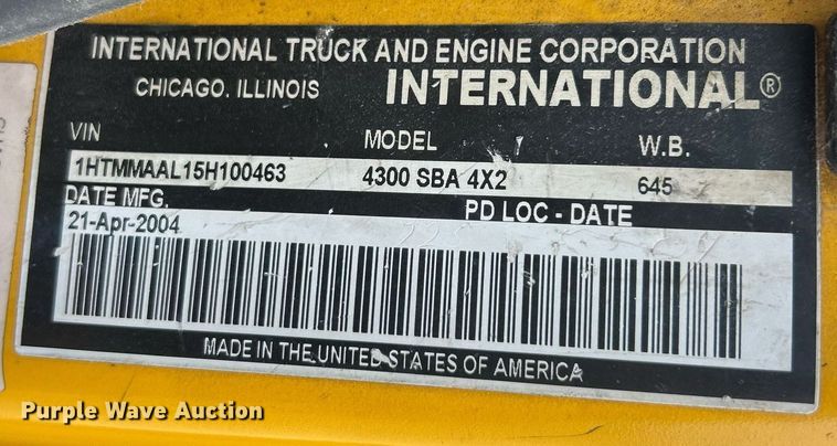 image for item EK8352 2005 International 4300 spreader truck