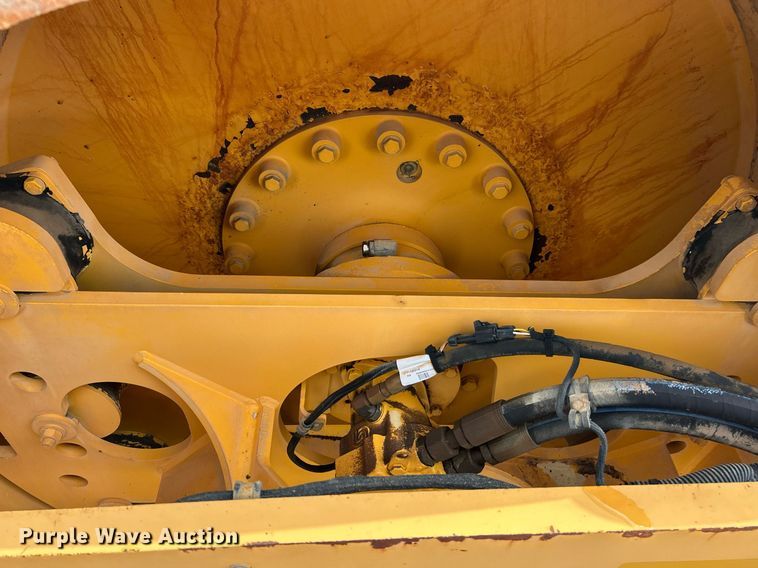 image for item EK8353 Volvo DD140 HF 8 Amplitude double drum roller