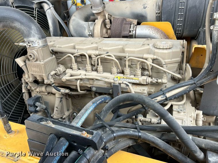 image for item EK8353 Volvo DD140 HF 8 Amplitude double drum roller