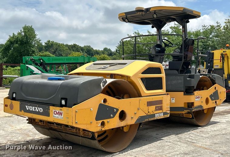 image for item EK8354 2016 Volvo DD120B double drum roller