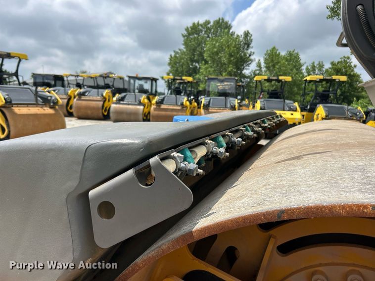 image for item EK8354 2016 Volvo DD120B double drum roller