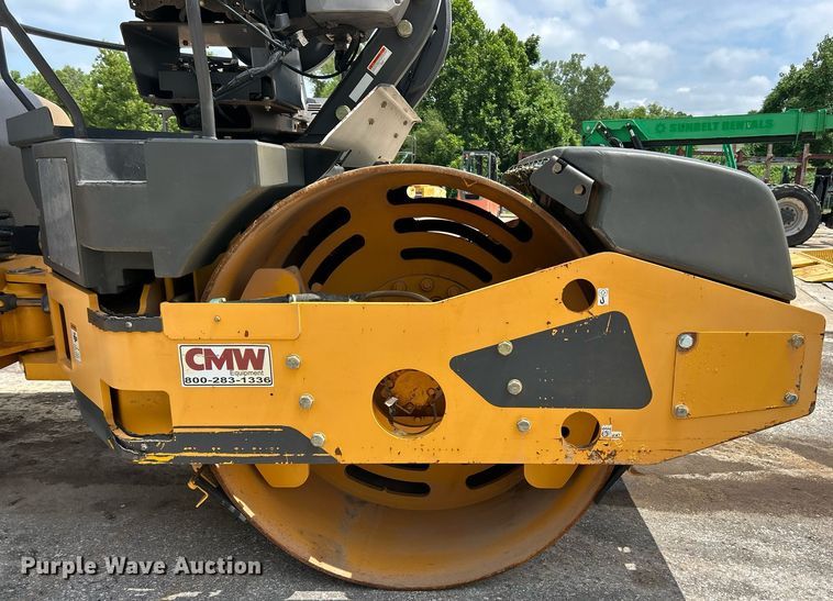 image for item EK8354 2016 Volvo DD120B double drum roller