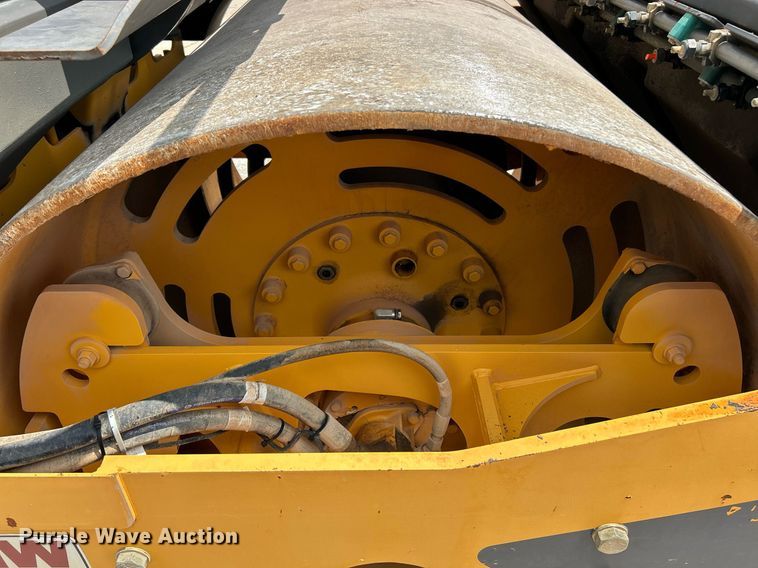image for item EK8354 2016 Volvo DD120B double drum roller