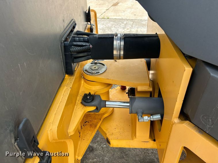 image for item EK8354 2016 Volvo DD120B double drum roller