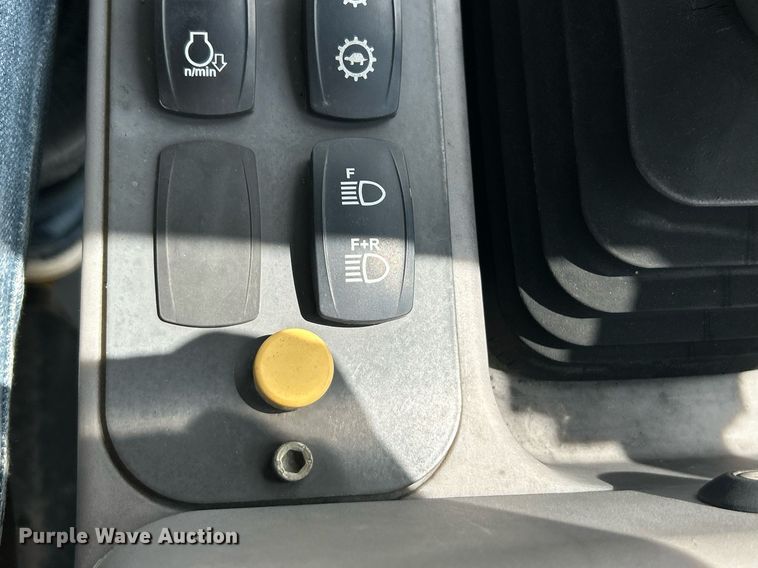 image for item EK8354 2016 Volvo DD120B double drum roller