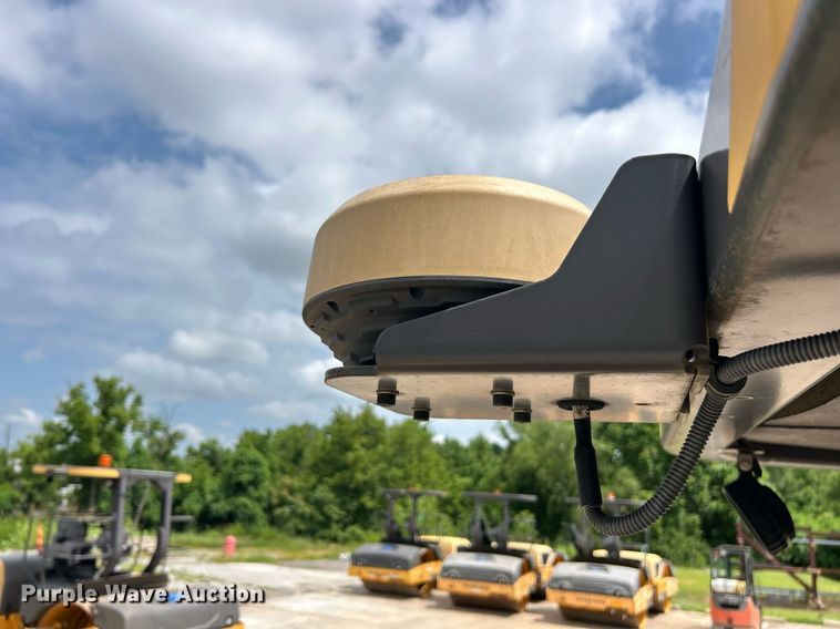 image for item EK8354 2016 Volvo DD120B double drum roller