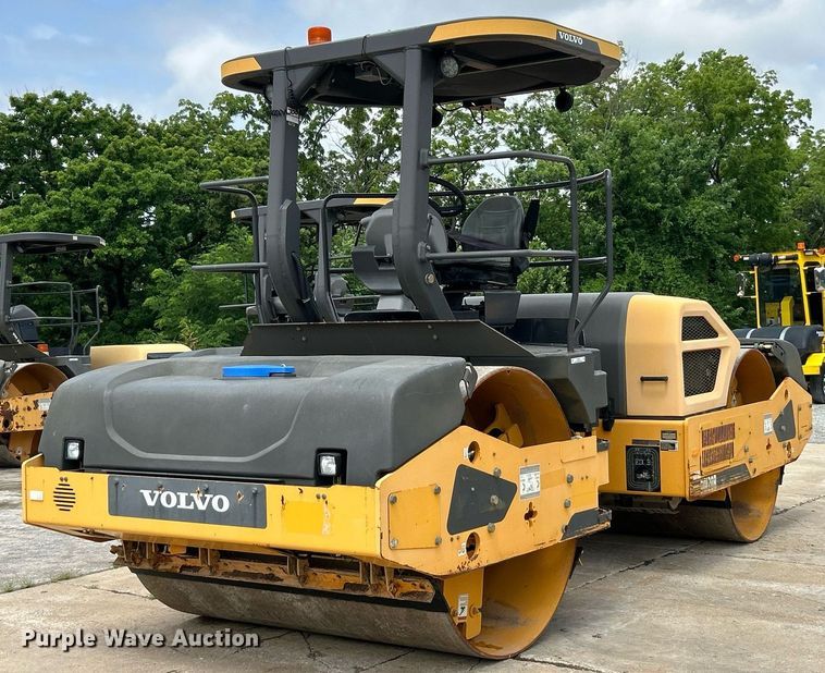 image for item EK8355 2016 Volvo DD120B double drum roller