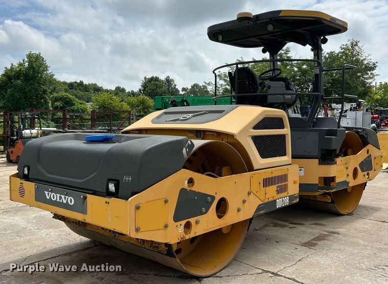 image for item EK8355 2016 Volvo DD120B double drum roller