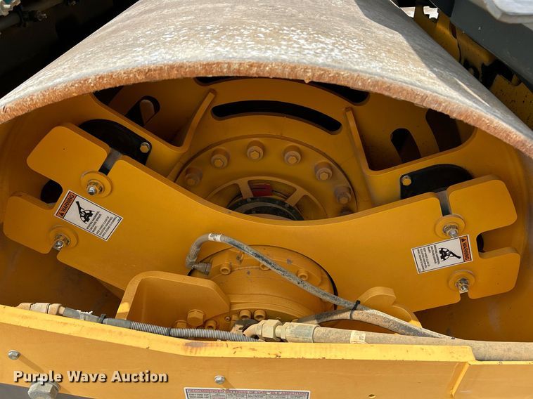 image for item EK8355 2016 Volvo DD120B double drum roller