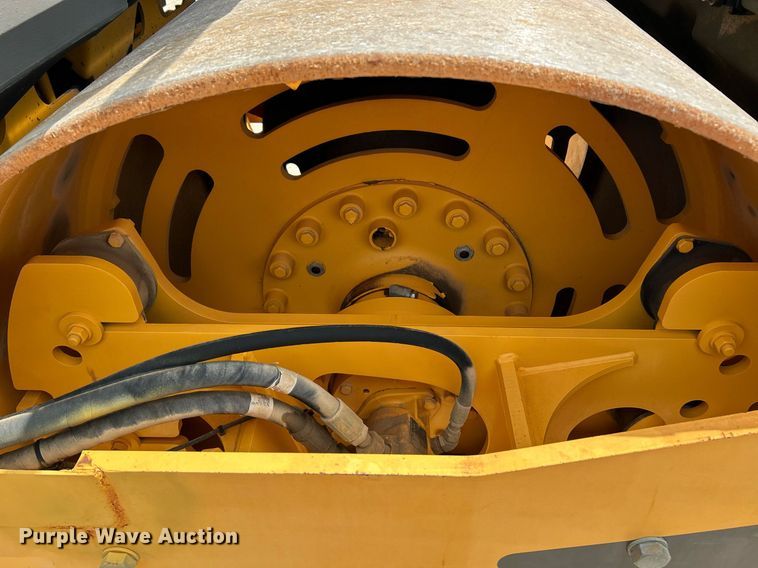 image for item EK8355 2016 Volvo DD120B double drum roller