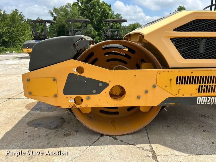 image for item EK8355 2016 Volvo DD120B double drum roller