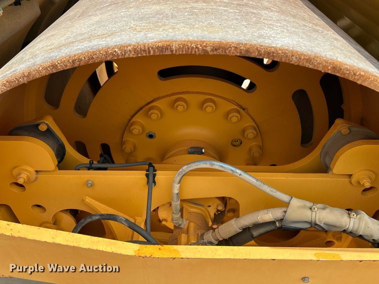 image for item EK8355 2016 Volvo DD120B double drum roller