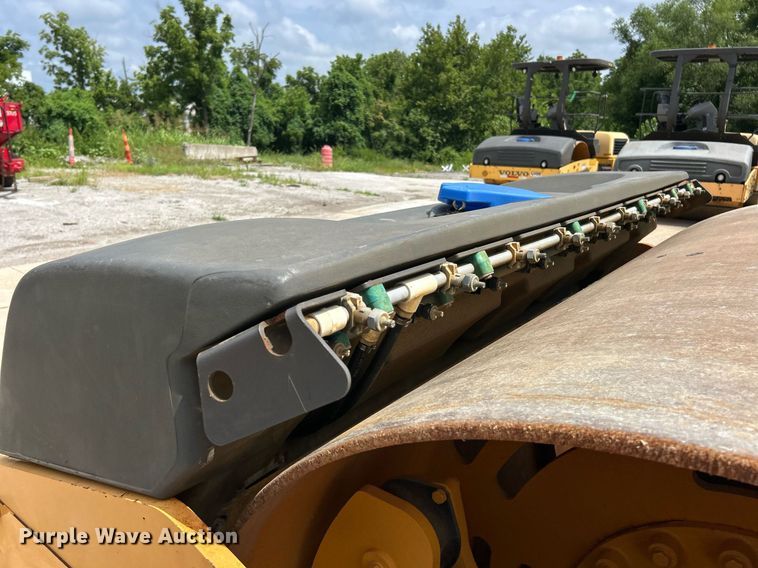 image for item EK8355 2016 Volvo DD120B double drum roller