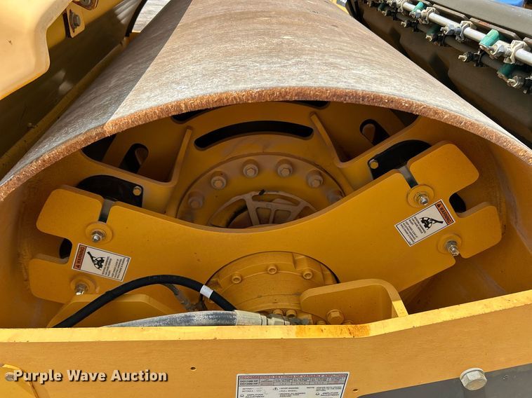 image for item EK8355 2016 Volvo DD120B double drum roller