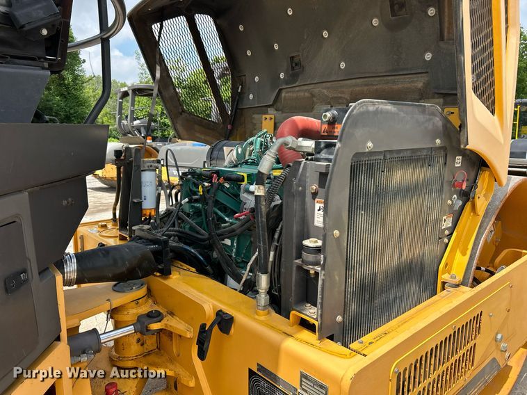 image for item EK8355 2016 Volvo DD120B double drum roller