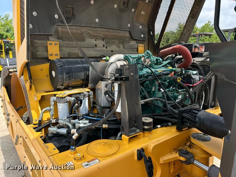 image for item EK8355 2016 Volvo DD120B double drum roller