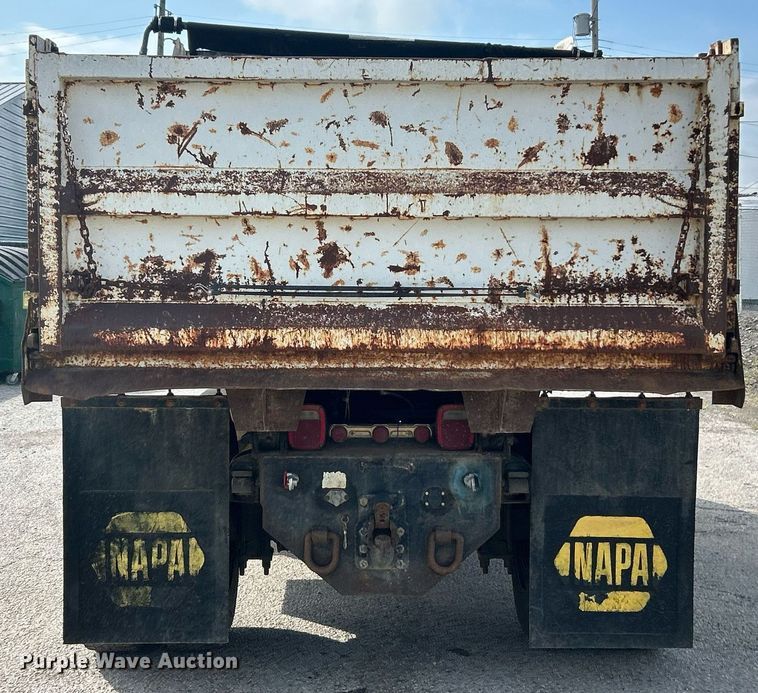 image for item EK8358 2003 Freightliner Business Class M2 dump truck