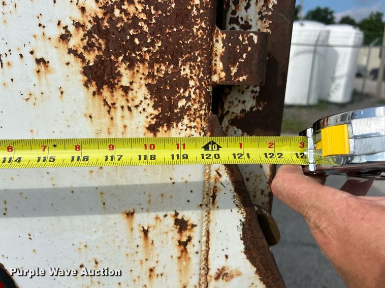 image for item EK8358 2003 Freightliner Business Class M2 dump truck