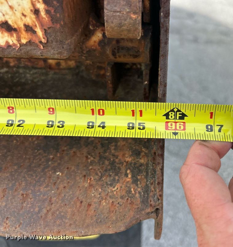 image for item EK8358 2003 Freightliner Business Class M2 dump truck