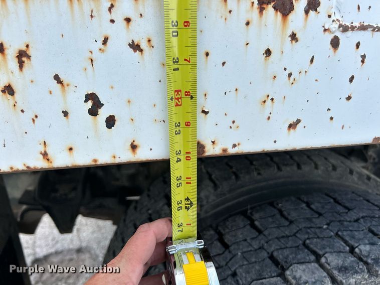 image for item EK8358 2003 Freightliner Business Class M2 dump truck