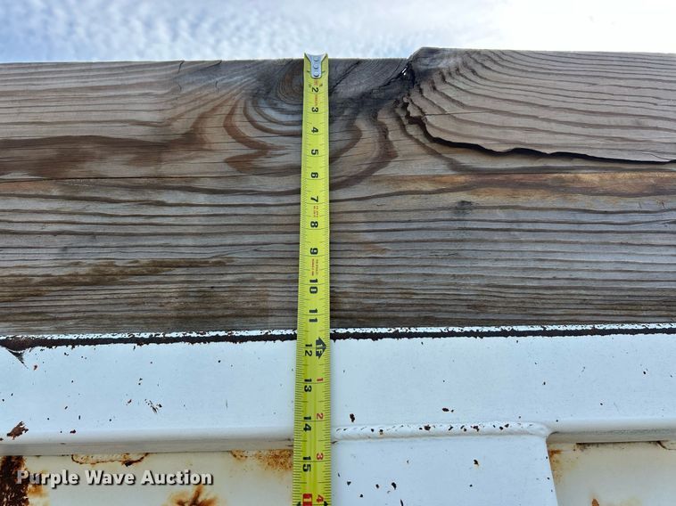 image for item EK8358 2003 Freightliner Business Class M2 dump truck