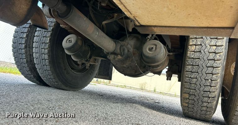 image for item EK8358 2003 Freightliner Business Class M2 dump truck