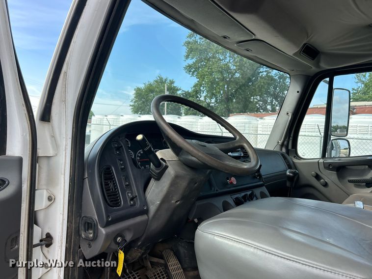 image for item EK8358 2003 Freightliner Business Class M2 dump truck