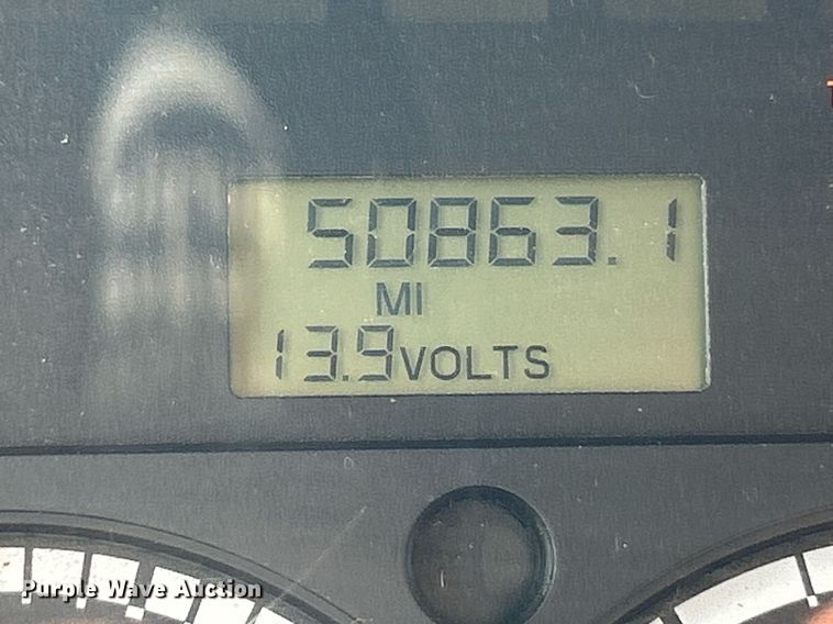 image for item EK8358 2003 Freightliner Business Class M2 dump truck