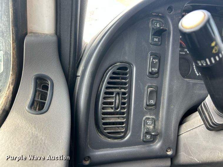 image for item EK8358 2003 Freightliner Business Class M2 dump truck