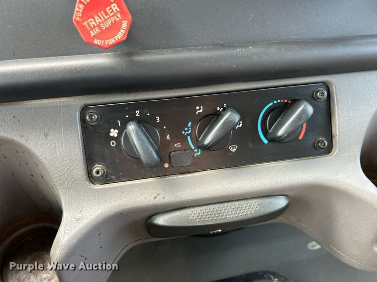 image for item EK8358 2003 Freightliner Business Class M2 dump truck