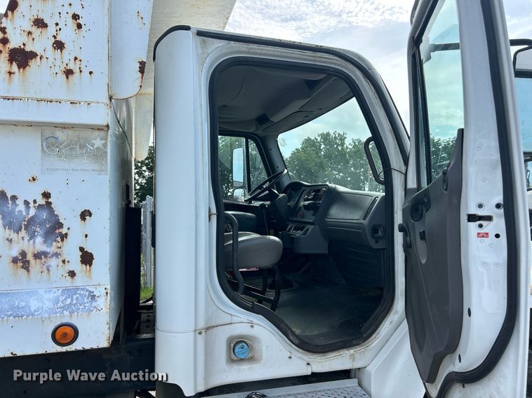 image for item EK8358 2003 Freightliner Business Class M2 dump truck