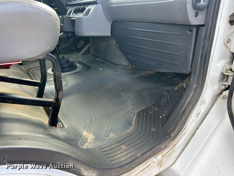 image for item EK8358 2003 Freightliner Business Class M2 dump truck