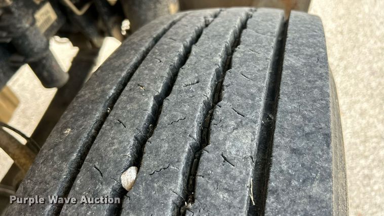 image for item EK8358 2003 Freightliner Business Class M2 dump truck