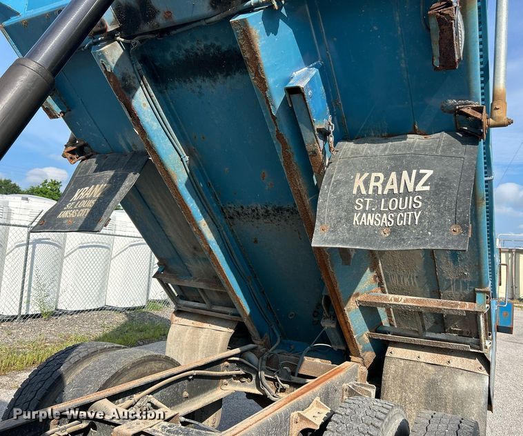 image for item EK8359 2012 International MA035 dump truck