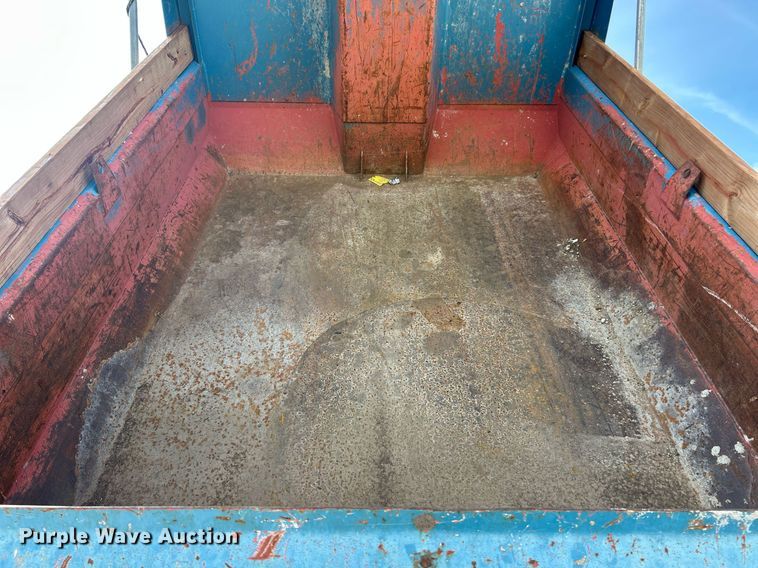 image for item EK8359 2012 International MA035 dump truck