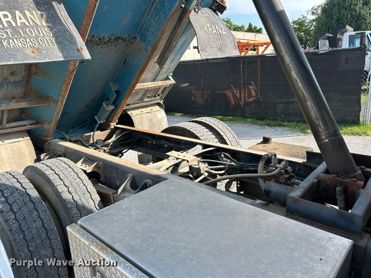 image for item EK8359 2012 International MA035 dump truck