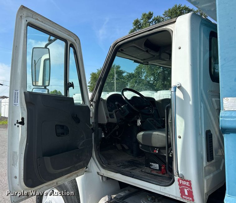 image for item EK8359 2012 International MA035 dump truck