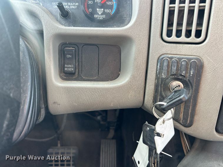 image for item EK8359 2012 International MA035 dump truck