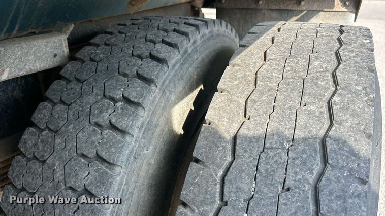 image for item EK8359 2012 International MA035 dump truck