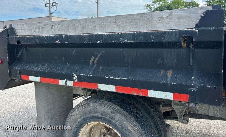 image for item EK8360 2004 International MA025 dump truck