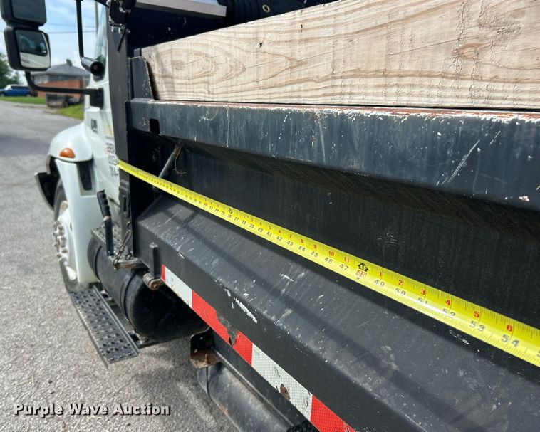 image for item EK8360 2004 International MA025 dump truck