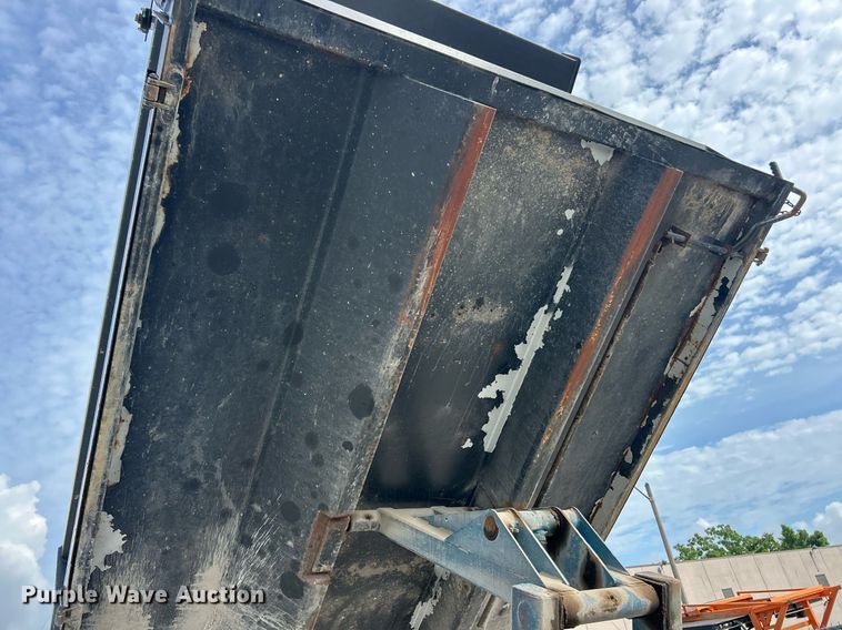 image for item EK8360 2004 International MA025 dump truck