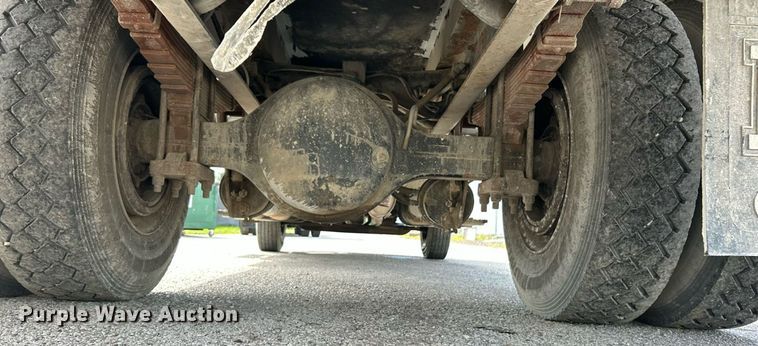 image for item EK8360 2004 International MA025 dump truck