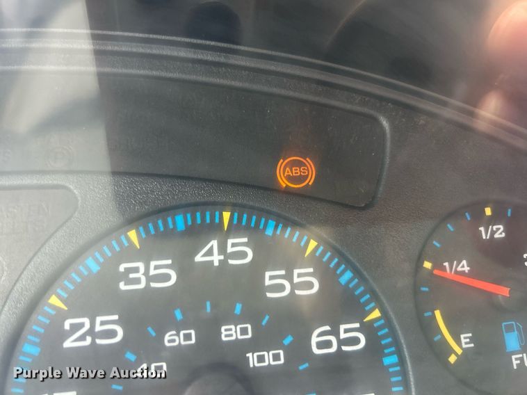 image for item EK8360 2004 International MA025 dump truck