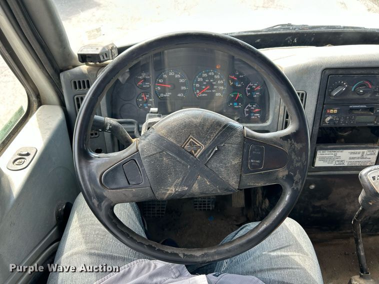 image for item EK8360 2004 International MA025 dump truck