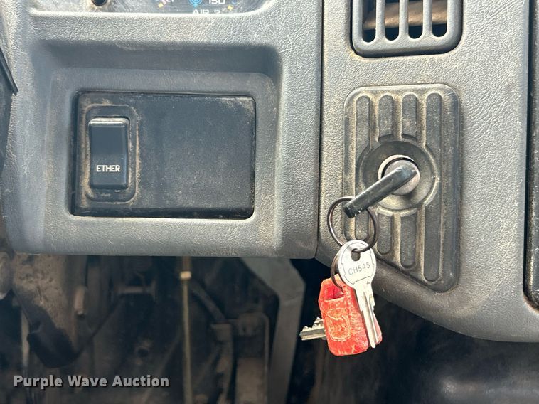 image for item EK8360 2004 International MA025 dump truck